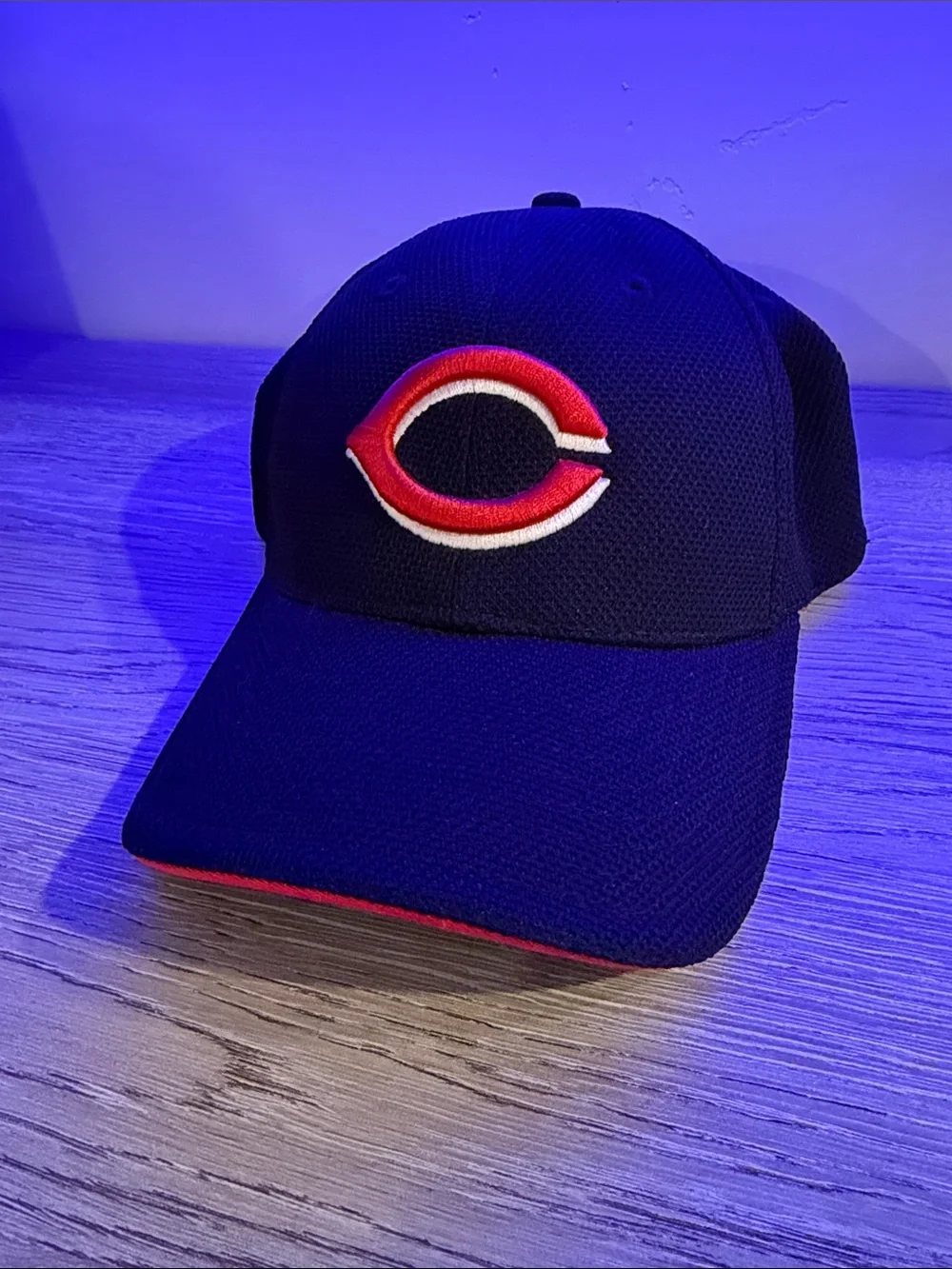 New Era Navy Kids Cincinnati Reds Baseball Cap with Red and White Logo
